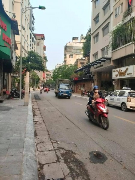 Bán nhà riêng tại Đường Nguyễn Trường Tộ Hà Nội sát phố cổ diện tích 25m2 giá 2.55 Tỷ