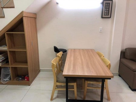 Bán nhà nhỉnh 100 triệu/m2, Phú Nhuận, đường Huỳnh Văn Bánh, phường 13, dt 49m2, giá 5.6 tỷ