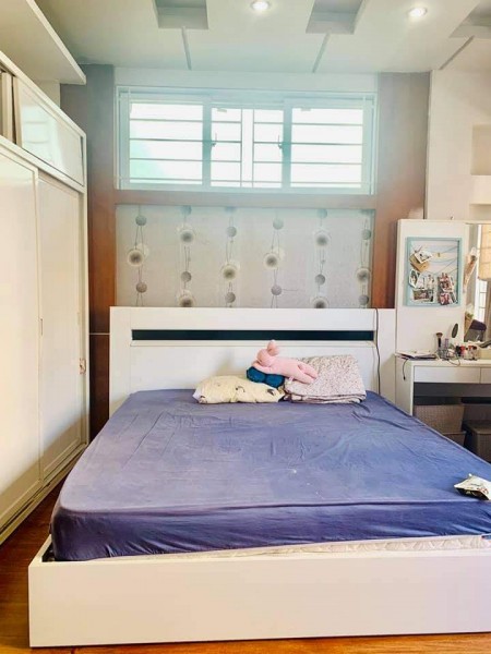 Lạc Long Quân, 53m2X6T, Lô góc, Ngay Hồ Tây, KD, giá 11 tỷ.