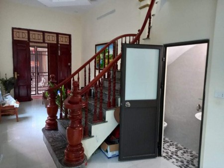 Cần bán nhà Mậu Lương, Kiến Hưng, Hà Đông, dt 51m2, giá 4 tỷ, lô góc, ô tô vào nhà
