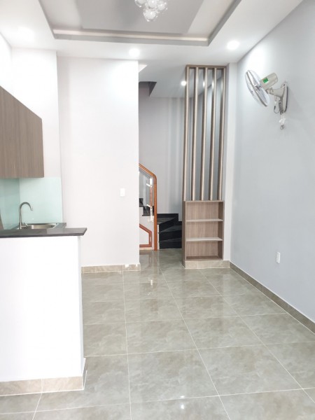 Cho thuê nhà (4.2*11m/4 tầng) mặt tiền đường nội bộ Hưng Phú P9 Q8