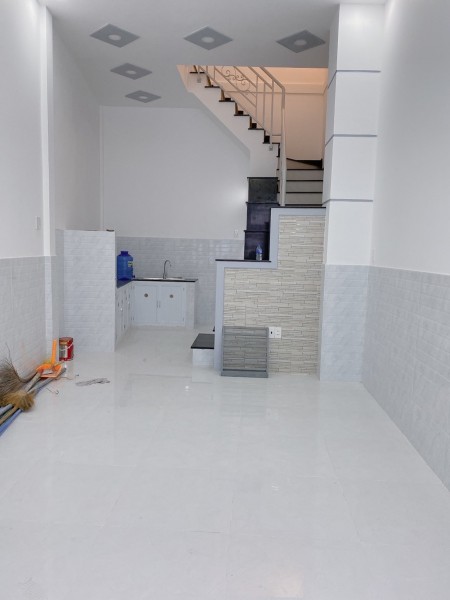 Nhà hẻm xe tải 137 Âu Dương Lân P3 Quận 8 nhà 8m khá đẹp