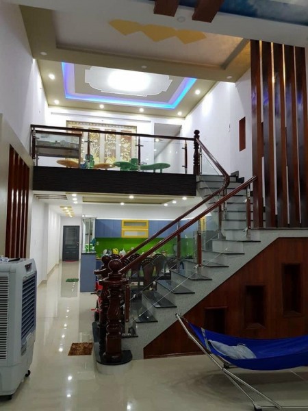 Nhà lầu sổ riêng mặt tiền Nguyễn Thái Học 5x30 giá 3tỷ690
