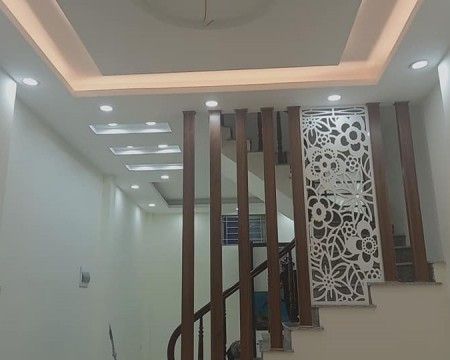 Nhà Khương Đình siêu hot, gần phố, ba gác đậu cửa, cầu thang giữa, dt 38m2, 5. tầng, giá 3.4tỷ