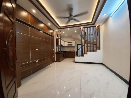 Nhà hiếm, trung tâm quận Hai Bà Trưng, đẹp long lanh, 2 thoáng