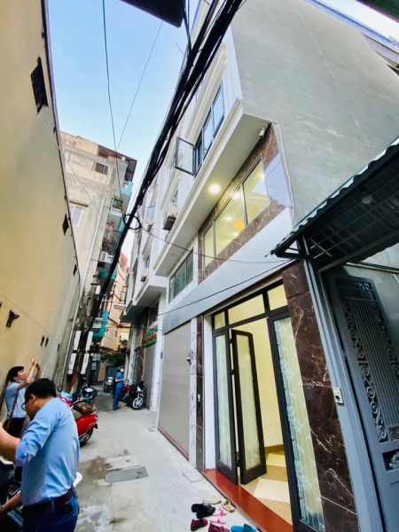 Bán nhà Thanh Xuân, Khương Hạ lô góc 2 mặt thoáng, nhà đẹp, long lanh, giá 4.5 tỷ