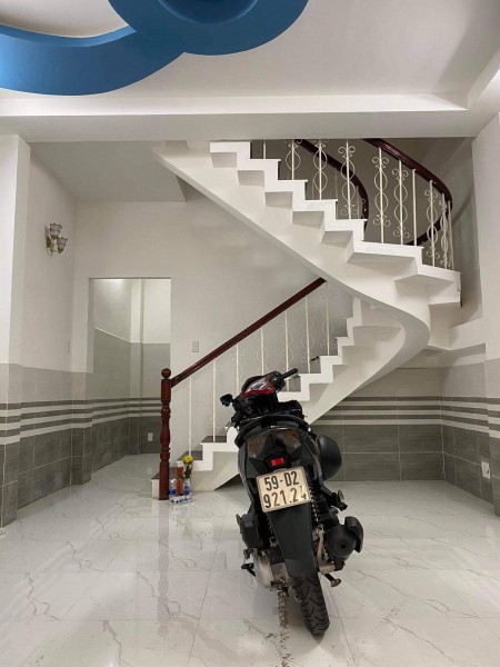 Bàn nhà HXH 4 tầng Bà Hạt Phường 8 Quận 10 chỉ nhỉnh 6 tỷ. 0856010313.