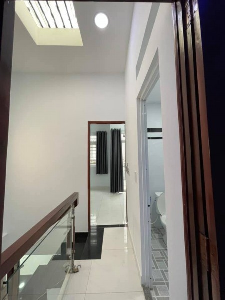 Nhà Hẻm Xe Hơi Hoàng văn Thụ, Tân Bình, giá rẻ dt 56m2, 3 lầu giá 6.2 tỷ