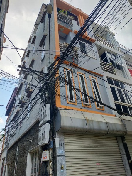 Việt Hưng - Phố Lệ Mật nhà lô góc gara oto, kinh doanh giá 4.1 tỷ