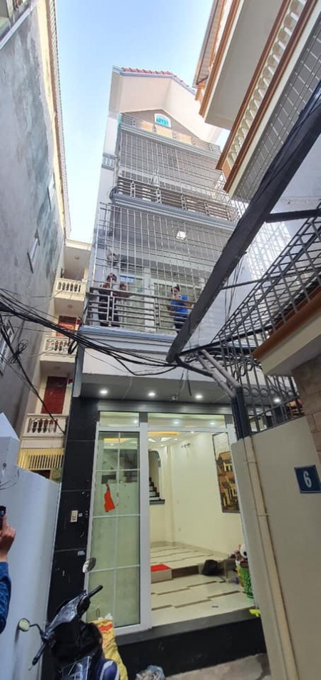 Bán nhà Minh khai, 37m x 4 tầng, sđcc, giá chỉ nhỉnh 3 tỷ, nội thất siêu xịn