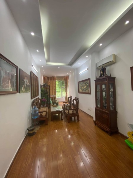 Bán gấp nhà mặt phố Trường Định, Hoàng Mai, dt 67m2, 3 tầng, mặt tiền 3,5m, giá 14 tỷ
