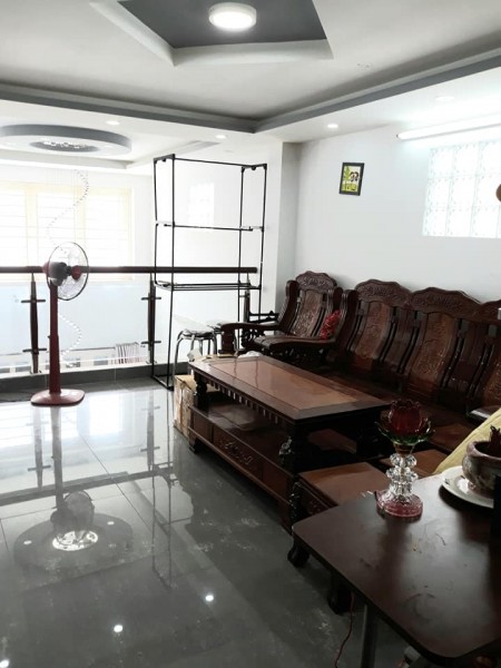 Bán nhà Đoàn Văn Bơ, đang cho thuê 50 triệu tháng, 5 tầng 13phòng 82.2m2 9 tỷ quận 4