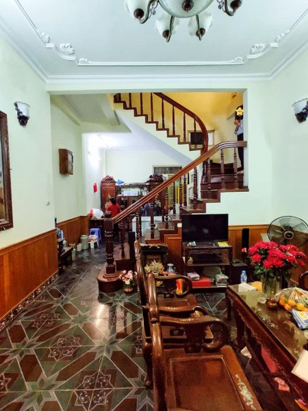 Bán nhà, ô tô, kinh doanh, Trần Thái Tông, 63m2, 4 tầng, giá ngoài 4 tỷ