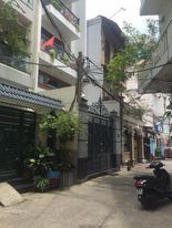 Nhà đường Tô Hiến Thành cần bán gấp, DT 101m2, 4 tầng, Ngang 5.3m, HXH