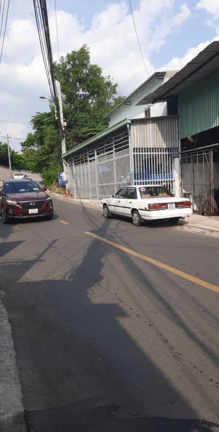 Cần bán nhà cấp 4 mặt tiền đường n3, dt 104m2 nằm ở phường Chánh Nghĩa, Thủ Dầu Một, Bình Dương