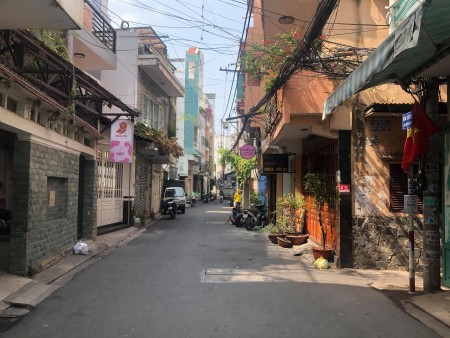Nhà cần bán Trần Phú Hà đông. Ví trí đẹp 2 mặt đường kinh doanh cực đỉnh