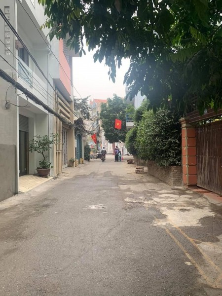 Nhà phân lô gara ô tô đường Lê Văn Lương Cầu Giấy, giá bán 12.5 tỷ