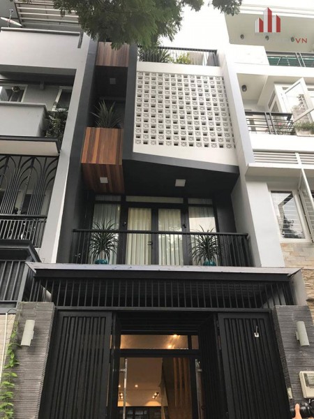 Nhà nguyên căn mặt tiền Cao Thắng, 4x16m, 3 lầu, giá chỉ 12 tỷ 700