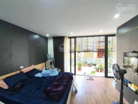 Bán nhanh liền kề Quận Thanh Xuận 118m2, mật độ xây dựng 67%