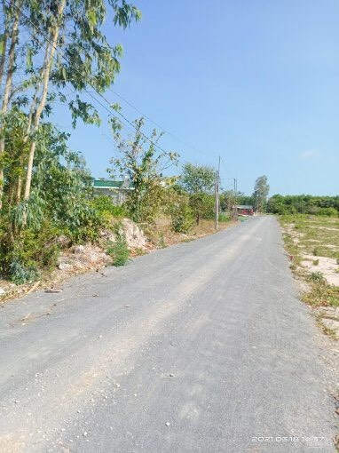 Bán Đất thị xã Chơn Thành liền kề QL14 giá 490tr/1040m2 sổ sẵn, hàng t6/2021