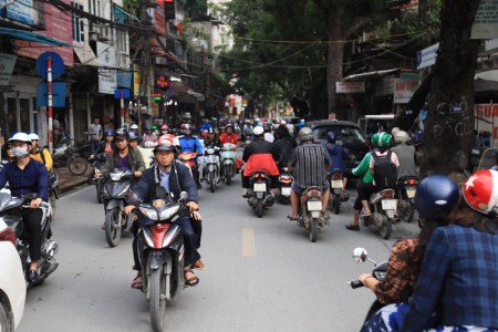 Mặt Phố Đê La Thành, dt 42m*6 tầng mt6, 2m oto tránh, vỉa hè kinh doanh nhỉnh 11 tỷ