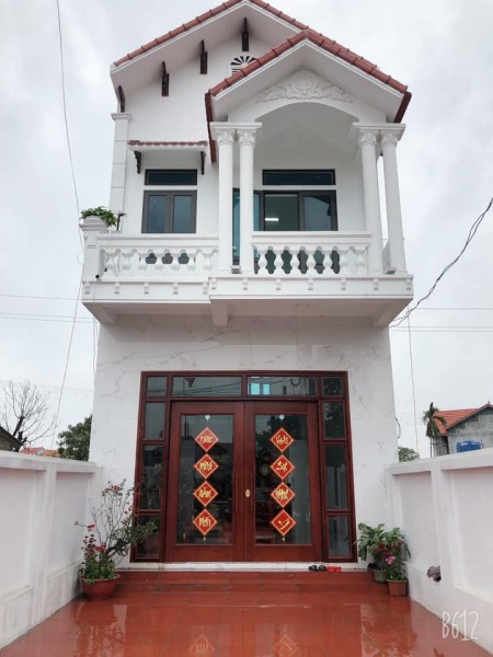 Bán nhà nguyên căn Dương Quảng Hàm dt 35m2, mt 4m, 5 tầng, giá nhỉnh 3 tỷ