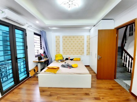 Bán nhà 36 phố Vĩnh Hưng, Hoàng Mai, HN, có 2 căn góc SĐCC, DT: 30m x5 tầng