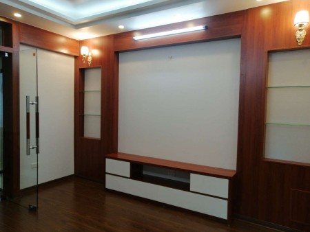 Nhà đẹp mới xây Nguyễn Khánh Toàn Quan Hoa Cầu Giấy, dt 40m2, 5 tầng đẹp lung linh