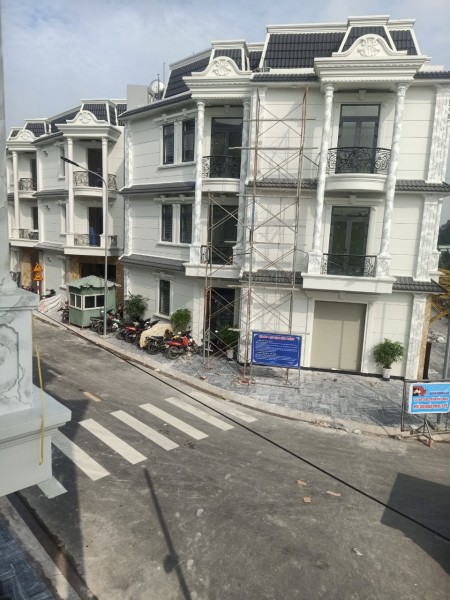 Đi đến slide 8