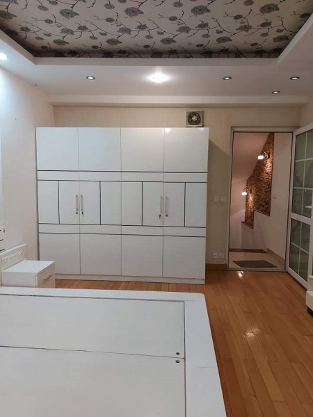 Bán nhà Nguyễn Xiển, tiện ích đầy đủ, ghía siêu rẻ, dt 25m2, giá 1.8. tỷ