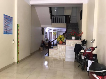 Bán nhà 2 tầng phố Nguyễn Đình Chiểu, TP HD, 58m2, 2 ngủ, mt 4m, đường 10m, gara ô tô