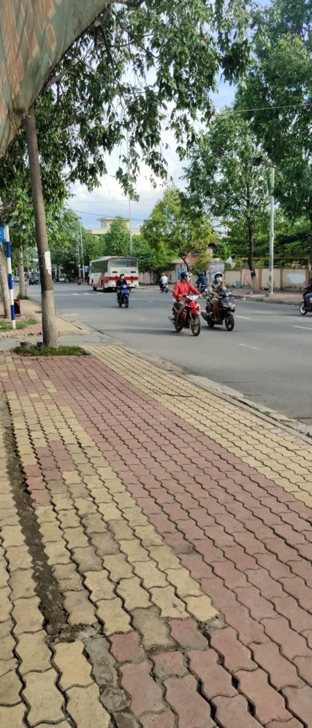 Mặt bằng cho thuê 30m2 mặt tiền Bùi Hữu Nghĩa
