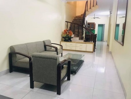 Bán nhà Nguyễn Sơn, dt 53m2, nhỉnh 4 tỷ, Quận Long Biên, phân lô Vip