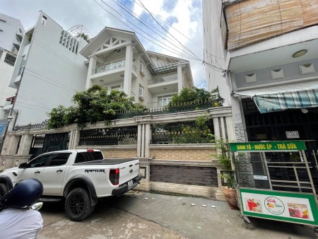 Bán nhà đường Nguyễn Xí, Phường 26, Quận Bình Thạnh hẻm xe tải,85m2 3tầng giá chỉ 9tỷ100