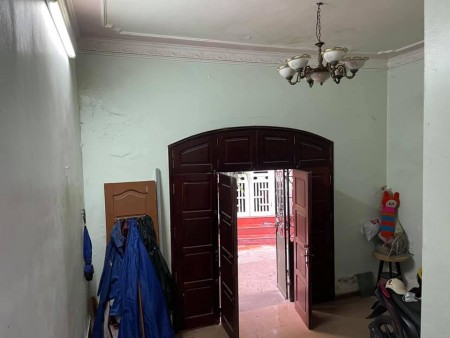 3,x tỷ có nhà Yên Hòa, Hoa Bằng Quận Cầu Giấy 40m2, 4T SĐCC ngõ 3m