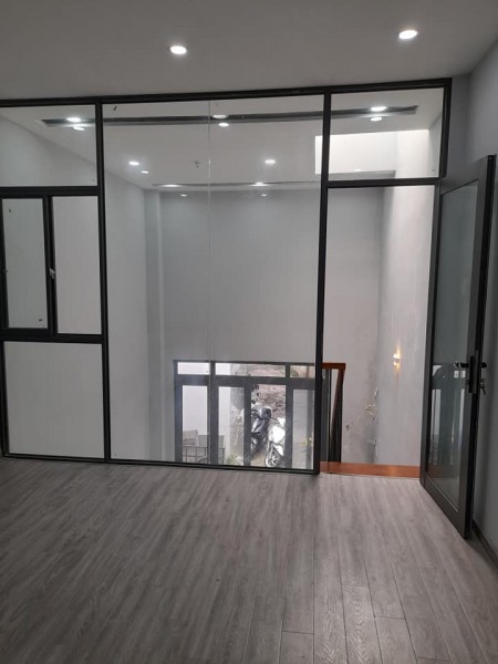 Chủ bán nhà hẻm xe hơi 55m2, giá chỉ 4 tỷ giá bán mùa dịch, đc 45 Nguyễn Kiệm, Gò Vấp,
