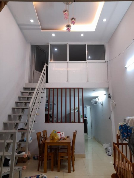 Nhà vuông Phường 16 - sổ cực đẹp - cách hẻm xe hơi vài bước dt 4x14