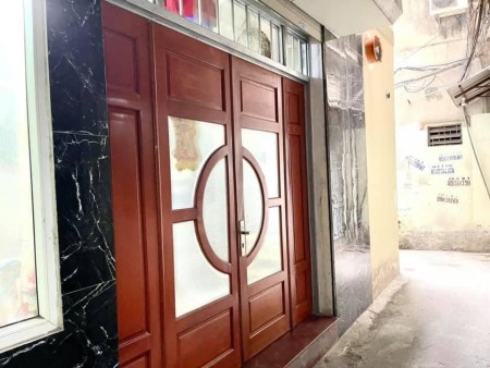 Bán nhà nguyên căn 5 tầng, 3 mặt thoáng, không lỗi phong thuỷ