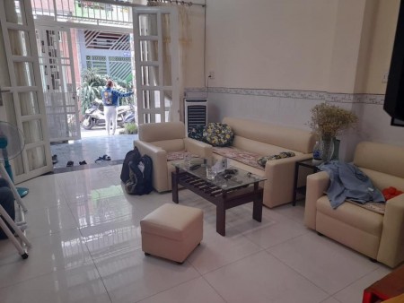 Bán nhà nguyên hẻm xe tải bê tông cốt thép 3 pn, dt 64m2, Quận Tân Phú