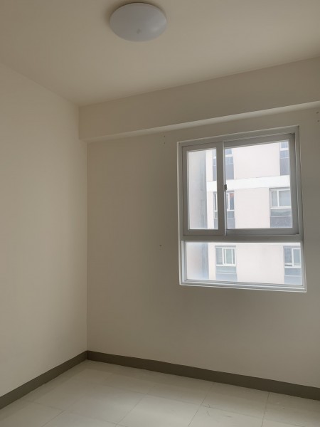 Bán CHCC Sky9 quận 9: 74m2: 3PN - 2WC, căn góc tầng 7, giá 2,15 tỷ. LH Vũ 0947 070 986