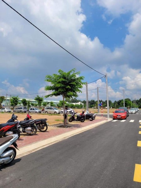 Đất sốt Bàu Bàng 90m2 ngay TTHC, mặt tiền Quốc Lộ 13 giá chỉ 489tr