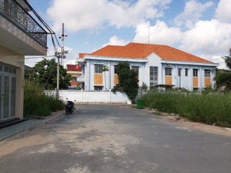 Bán gấp 2 lô đất liền kề Miếu Bình Đông, Ngã tư Bốn Xã GIÁ RẺ BẤT NGỜ
