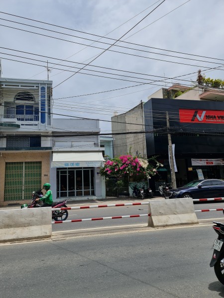 Bán nhà 2 tầng mặt tiền Lê Hồng Phong, p. Phước Hải, tp. Nha Trang