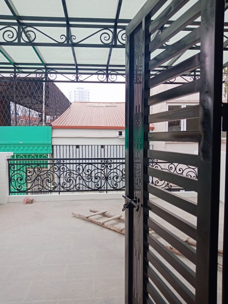 Cực hiếm - Bùi Ngọc Dương, Hai Bà Trưng, 29m2 2.1 tỷ, ngõ rộng, gần ô tô