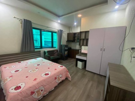 Toà chung cư mini Nguyễn Khánh Toàn, dt 110m2, 6 tầng thang máy, 27 phòng khép kín, dòng tiền 150 triệu/tháng