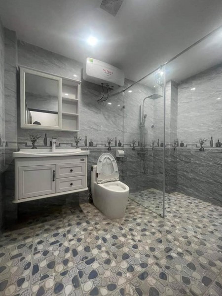 Siêu Hot, bán nhà mặt phố quận Hoàng Mai, vỉa hè rộng, lô góc, kinh doanh bất chấp