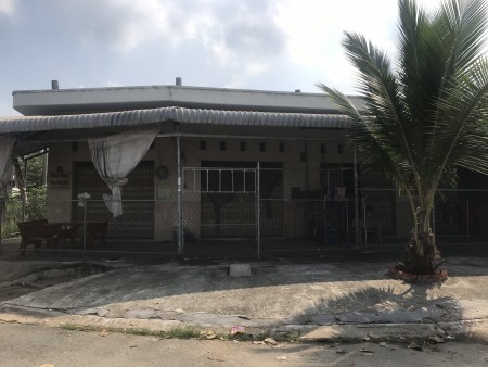 Dãy phòng trọ 8 phòng đang cho thuê, diện tích 200m2, sổ hồng riêng