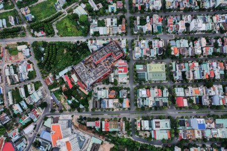 Bán gấp nhà phố Hoàng Mai, dt 60m2, 5 tầng, mới 6 phòng ngủ, giá bán 4.3 tỷ có thương lượng