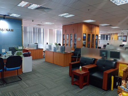 Cho thuê văn phòng 100m2 15 triệu tại Tây Sơn Ngã Tư Sở Đống Đa