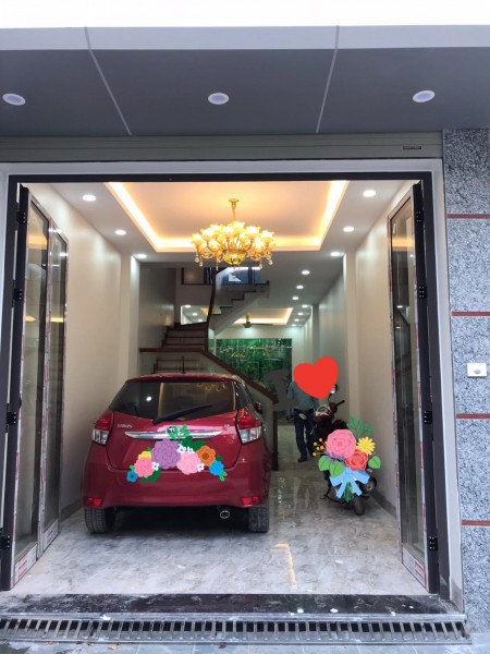 Hoa hậu Lương Khánh Thiện- Nguyễn Đức Cảnh, lô góc, vỉa hè kinh doanh đỉnh, ô tô tránh DT 55m2 x 8,7 tỷ